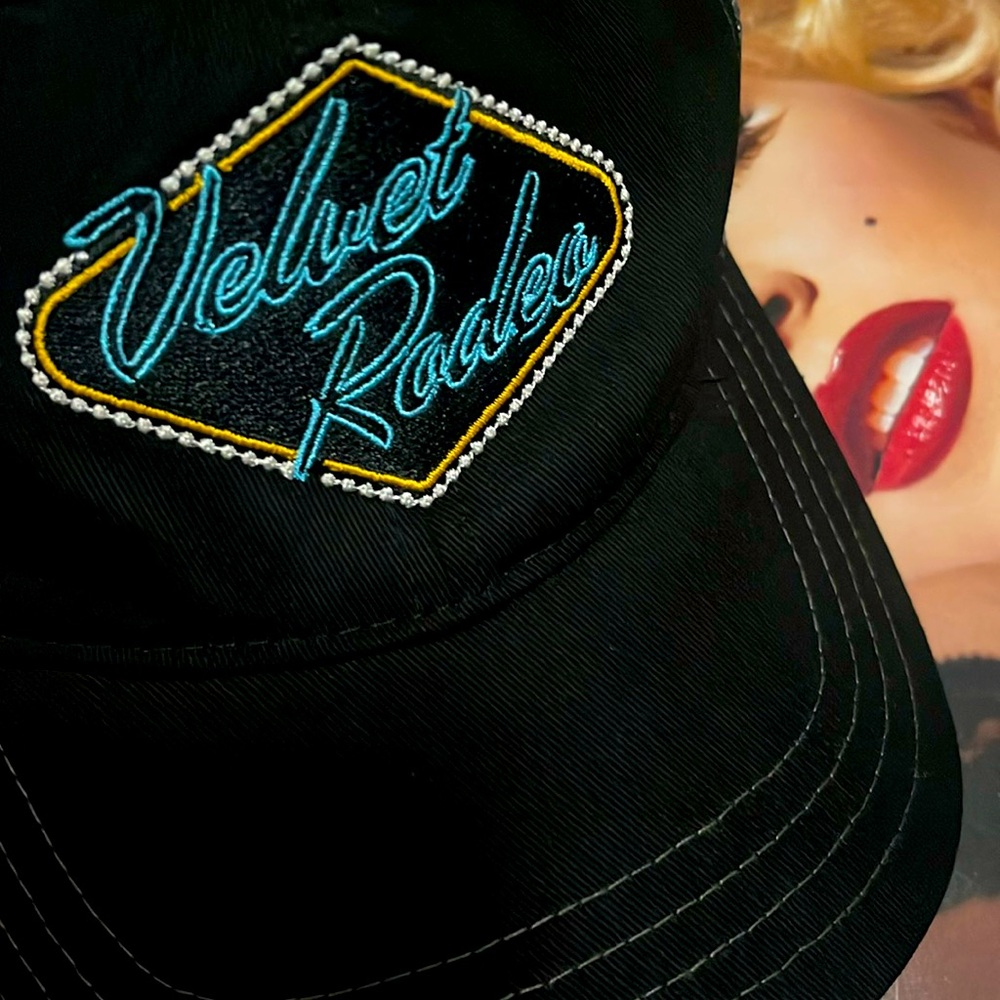 🫦 🎶 👄• 🐎 Velvet Rope x Miranda Vibes 🐎 • 🎶🫦🎶